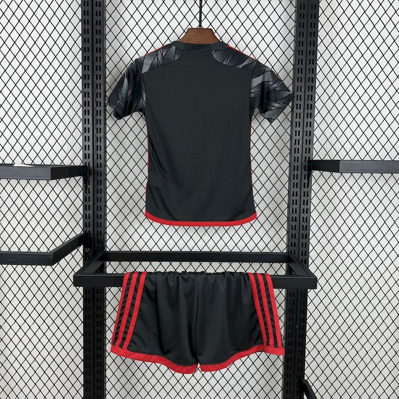 Uniforme lll Infantil Flamengo Modelo 24/25