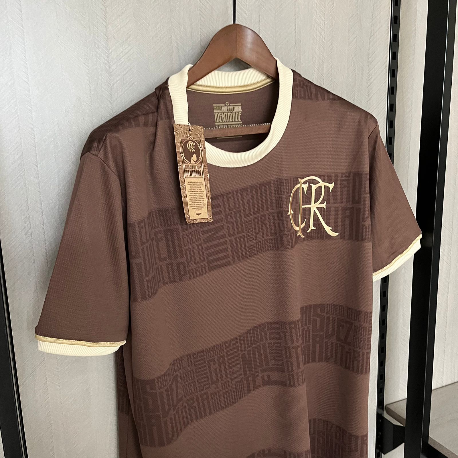 Camisa Flamengo Identidade 24/25 Torcedor Feminina - Marrom