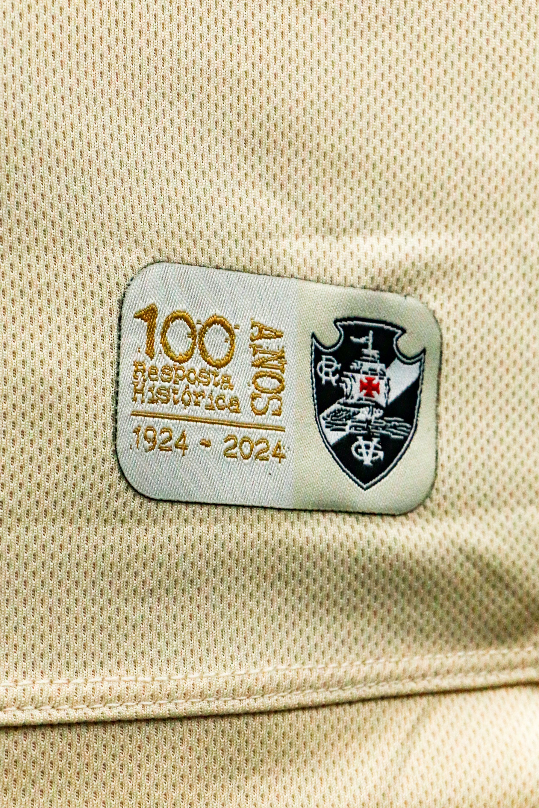 Camisa 3 Vasco Kappa 24/25 - 100 anos resposta histórica - Masculina - Bege