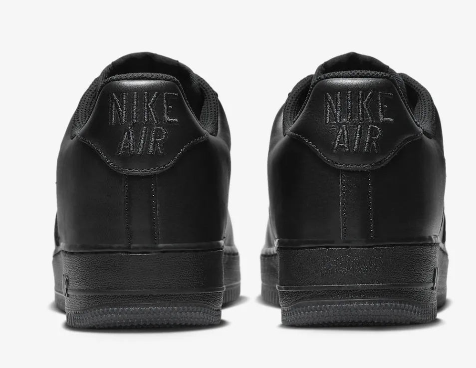 Tênis Nike Air Force 1 Black Jewel