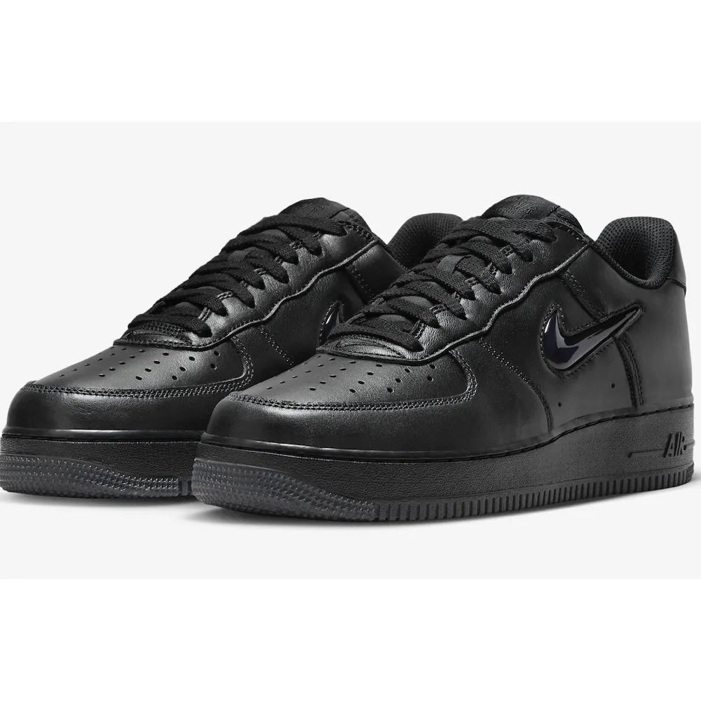 Tênis Nike Air Force 1 Black Jewel